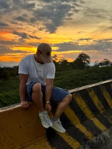 Sunshine ✨ de Ethan_king_  4 Imagens