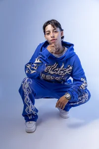 blue looks good on me 💙 de AmberAdams_  6 Imagens