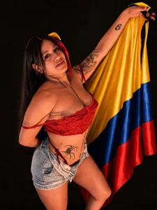 ABBYANDYILIRA Colombian sexy girl 🥵💕 Billede 8
