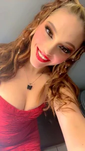 combatBabe Smiling Pic