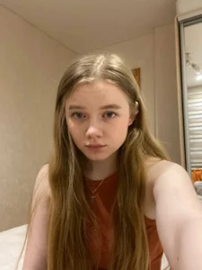 EvaRaee Just me  2. fénykép