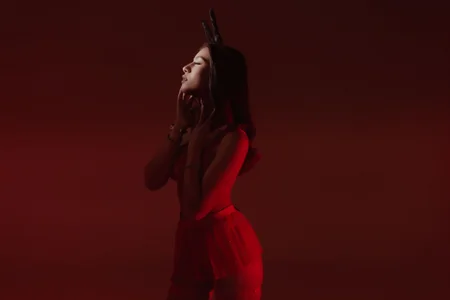 PlayBoy od ZaraLim  snímek