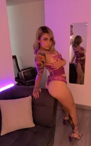 i_am_nina_ welcome to my home Bilde 4