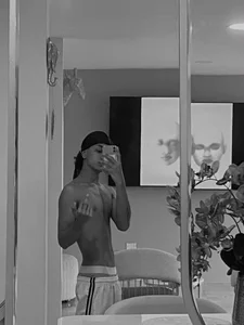 Public de Steinnn_xxx  4 Imagens