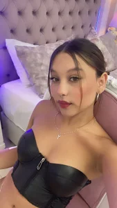 Just me and myself!! 💖🙊 de love_emily_0  2 Imagens