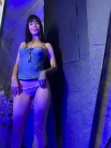 kylie_seex femininity and tenderness in a single photo 🥰🥺🔥 Εικόνα 6