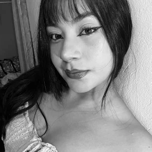 Olivia_Vega a bit of me 💗 Bilde