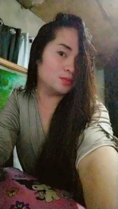 HugeCumRainSamantha Public Pic 6