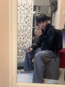 Zdjęcia urtwinkjoshx Public:  4