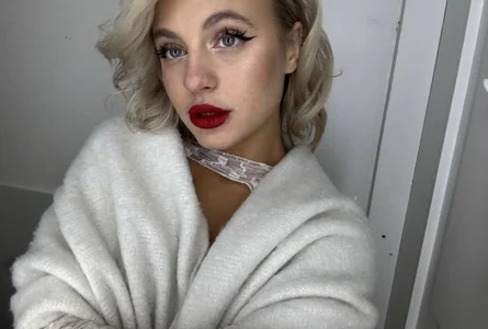 Daisy_Wave Marilyn Monroe Makeup Pic 5