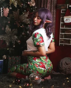 bonnie_moon Christmas 2023 Pic 2