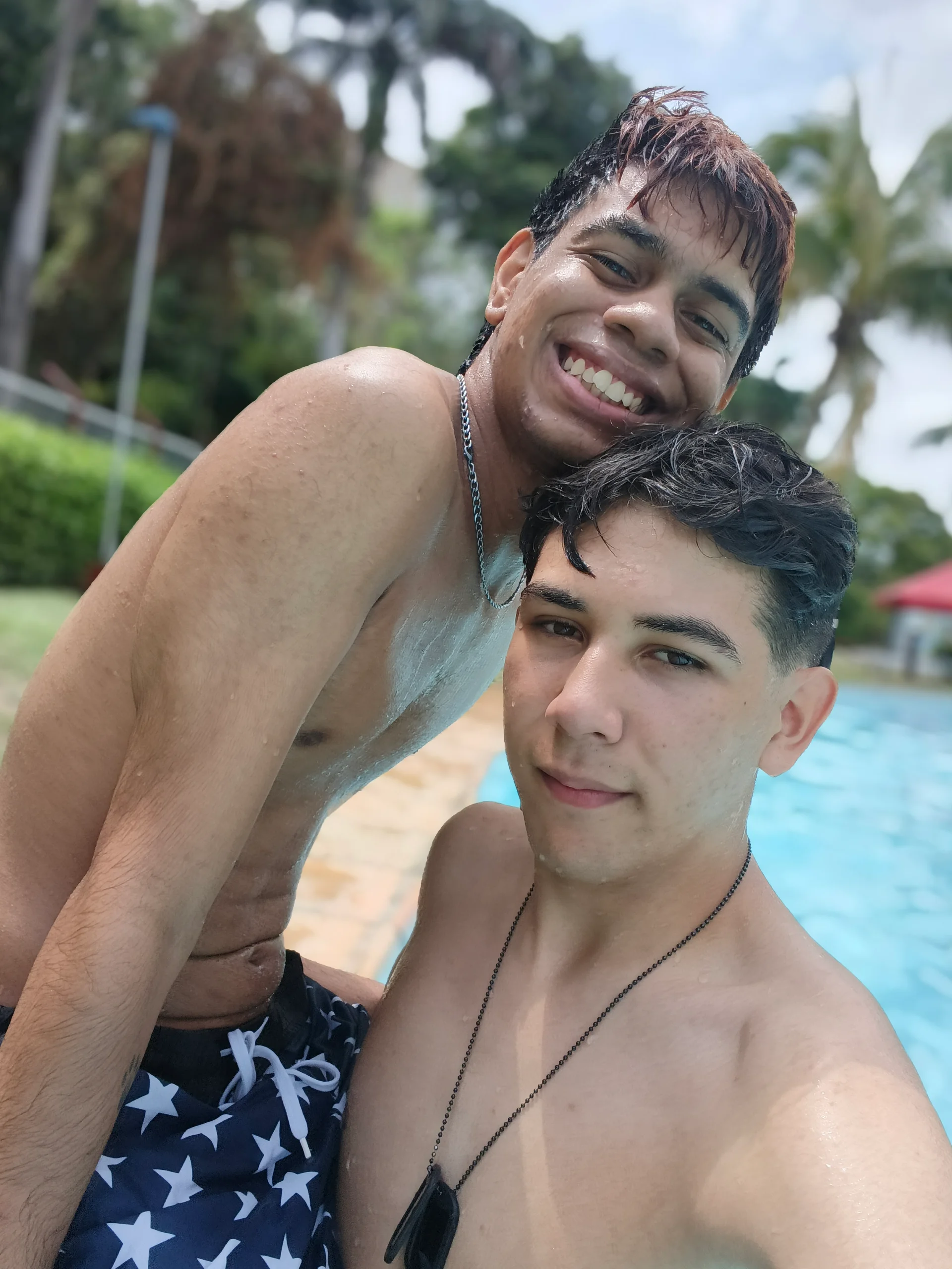 peakk_twiinns Pool Day зображення 3