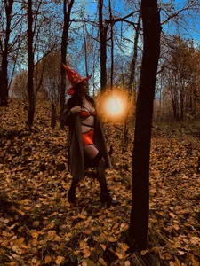 _Bella_Hix_のhalloweenの 4枚の写真