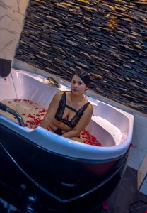 Emily_F_W Happy Valentine Day 2025 Pic 7