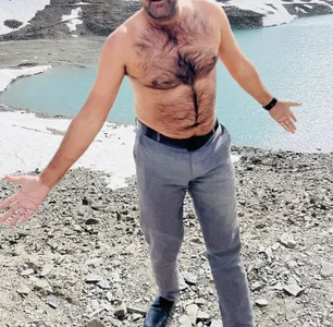 Desiandaj Public Hình