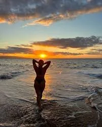 MissBoomb00m beachezzzzz Foto 2