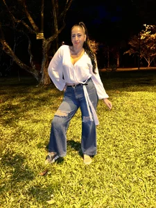 MayraVegasのcasual photoの 4枚の写真