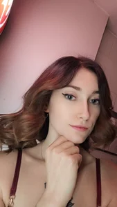 Public de AnisaHotBody  4 photos