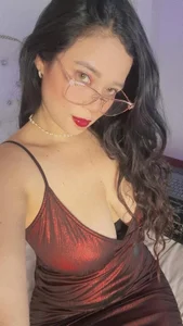 SaraHarrlow: Selfie! ( 7 фото)