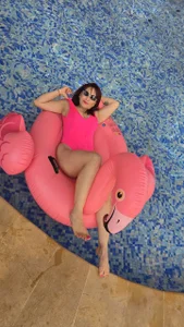 zzoe_ Sensuality that ignites your fantasies🍒 Foto 2