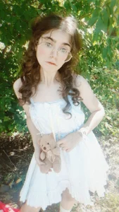 RuthMorse Summer walk with Teddy Pic 3