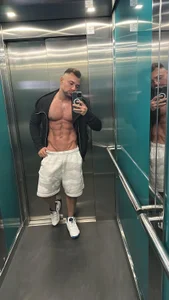 DuncanStone Some hot shots with me Foto