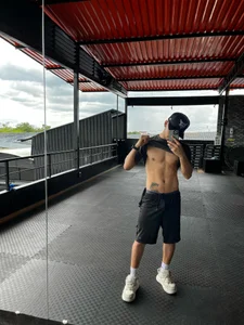 NicolasChest_xxx Public Pic 5