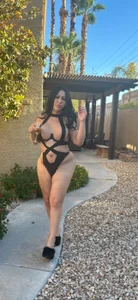 BareSlut6666LA just me Pic