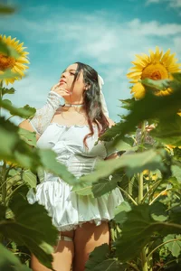 CloeFox18 sunflowers 🌻💛 Pic 2