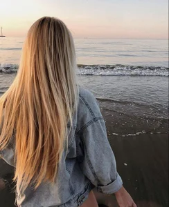 TeaseMuse Public Bilde 5