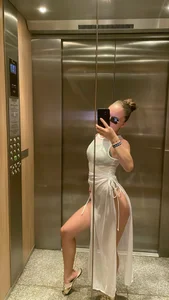 CristinaSw Public Pic 3