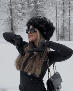 ZyraGoddes Public รูป  5