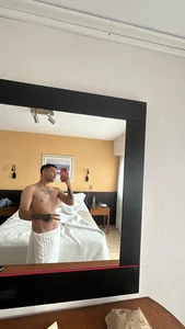 😝 de lunaris18  5 Imagens