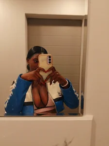 FlameZee Public Poză 2