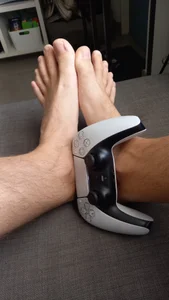 ภาพนู้ด XXX ของ FeetForTips 5 รูป