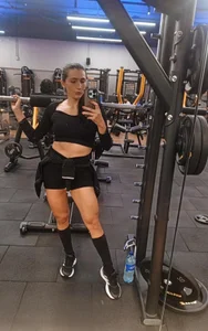 coniie_jhons Doing what I like most exercise Pic 3