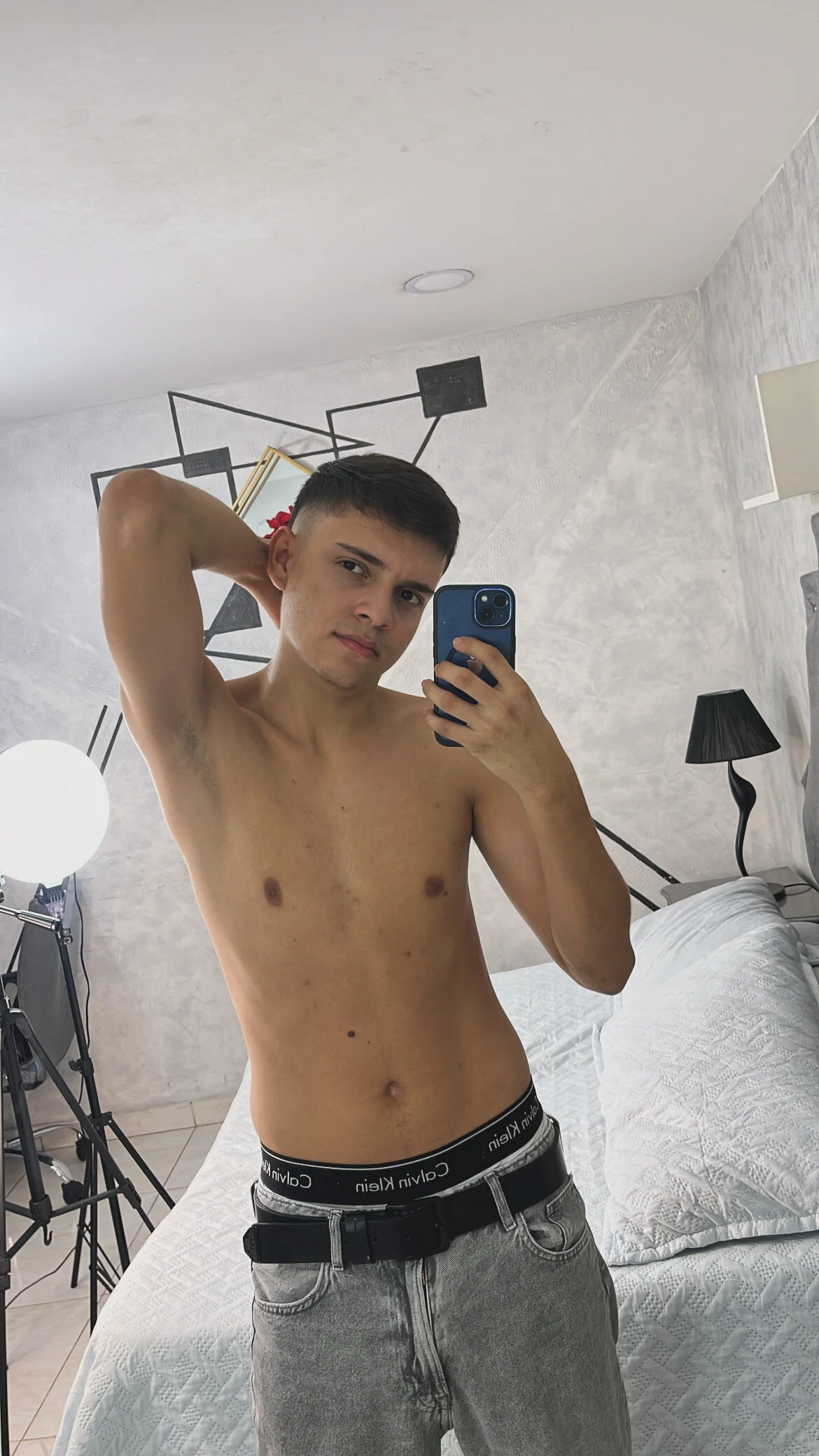 ภาพที่กำลังนิยมของ ian_jacob  1141