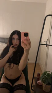 danielaoficiall1 😋 사진 2