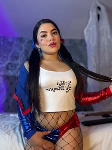 Isabella_Rios_のharley quiin costume 💙💘の 7枚の写真