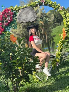 sarah_sweett_ Life With Sarah 🌴🥰 Hình 4