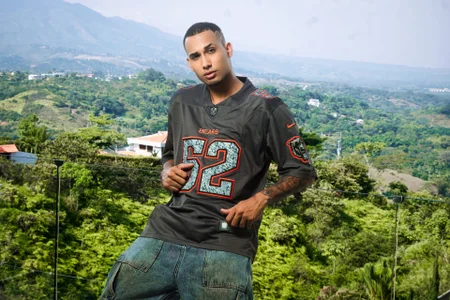 MagnusFrost Public  5টি ছবি