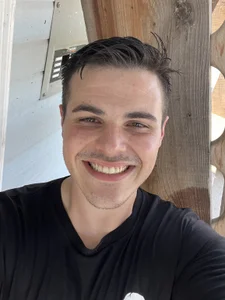 Derekmars Public Poză 5