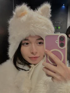 LittleOrianaのnew liveの 2枚の写真