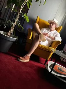 AngeloEric Public Hình 6