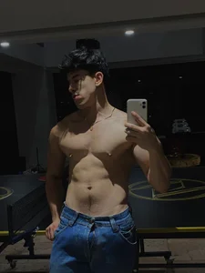 maxxcooper1: YOUR NAUGHTY BOY😈 ( 3 фото)