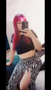 Magic_Hilary Public Pic 4