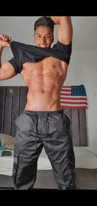 ken__owens: Public ( 3 фото)