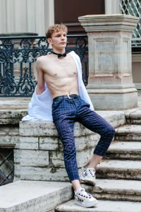 adamhariss kullanıcısının Sexy Adam in the park albümü -  5 fotoğraf