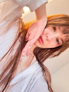 EmmaWantsPlay Public Pic 2