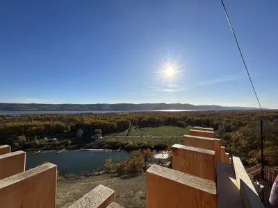 MistyBarnes autumn is still so warm, sunny Pic